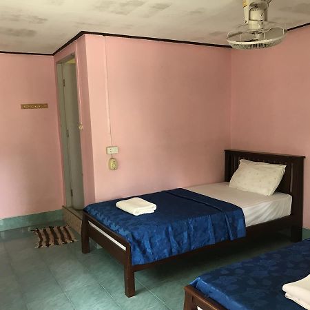 Cashew Nut Bungalows Hotel Ao Nang Екстериор снимка