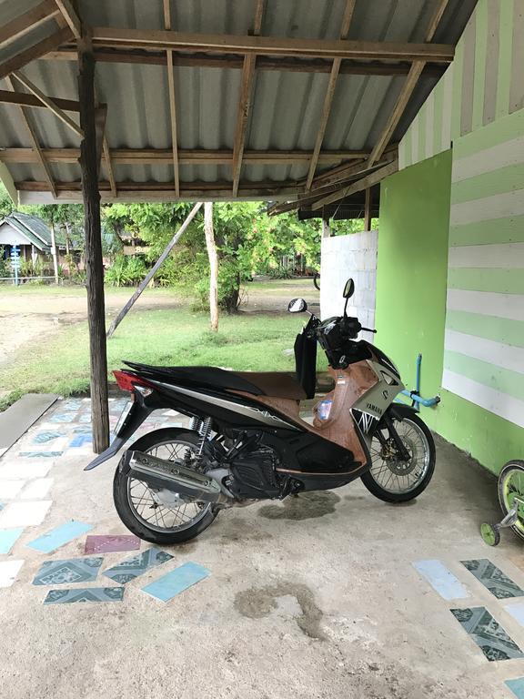 Cashew Nut Bungalows Hotel Ao Nang Екстериор снимка